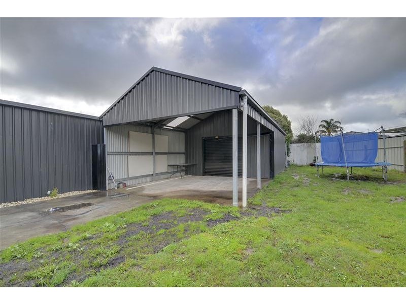 28 Howard Avenue, Churchill VIC 3842