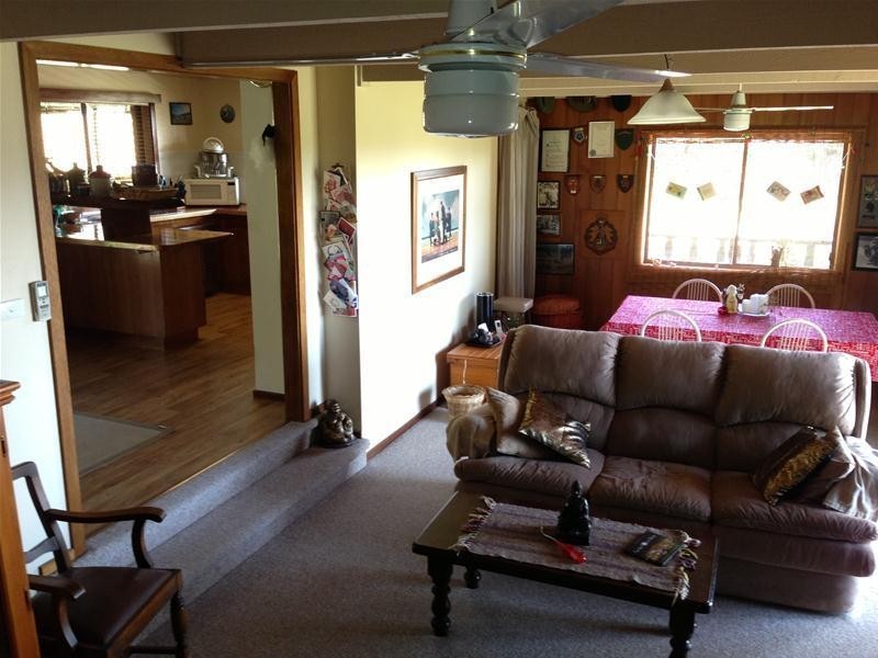 50 Sunderland Road, Glengarry VIC 3854