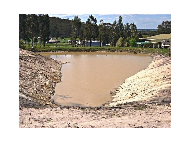 50 Sunderland Road, Glengarry VIC 3854