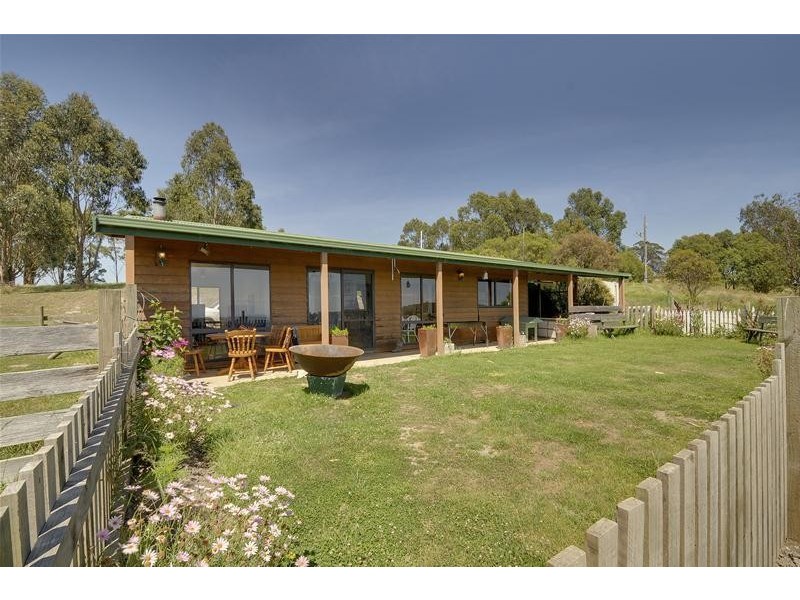 112 Martins Road, Willung South VIC 3844