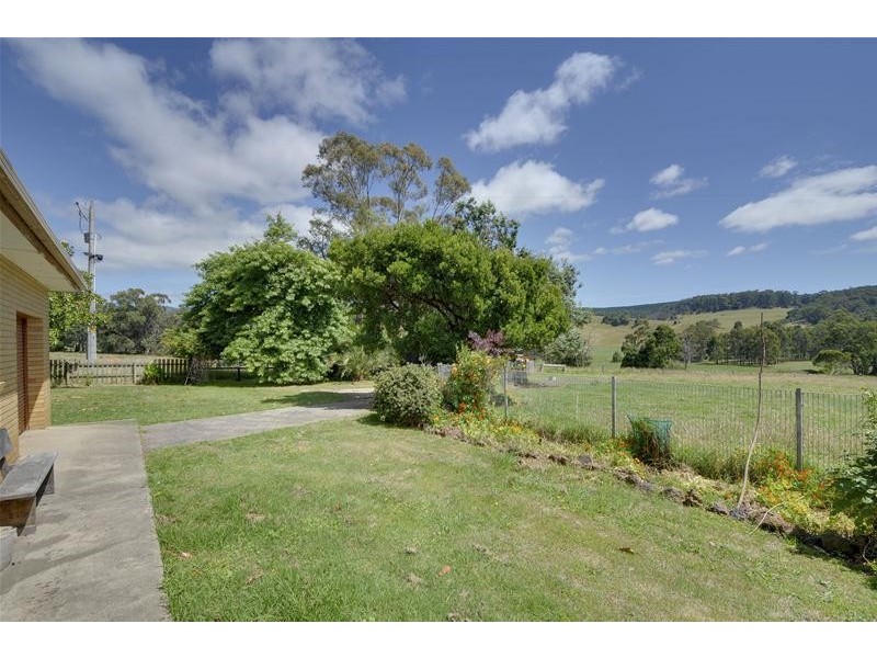 39 McAlpine Road, Carrajung VIC 3844