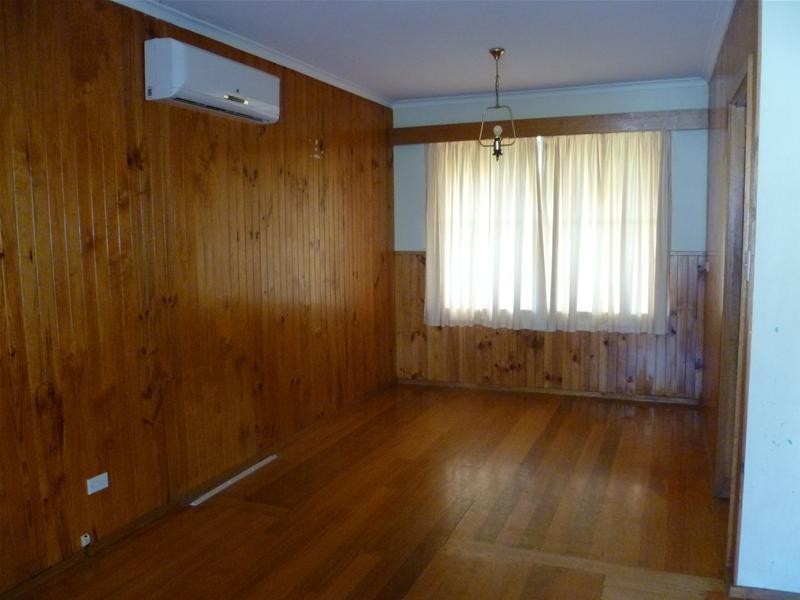 1 Howard Avenue, Churchill VIC 3842