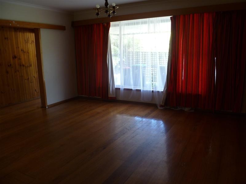 1 Howard Avenue, Churchill VIC 3842