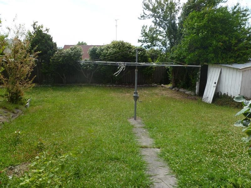 1 Howard Avenue, Churchill VIC 3842