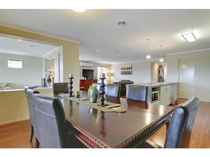 8 Mayo Close, Traralgon VIC 3844