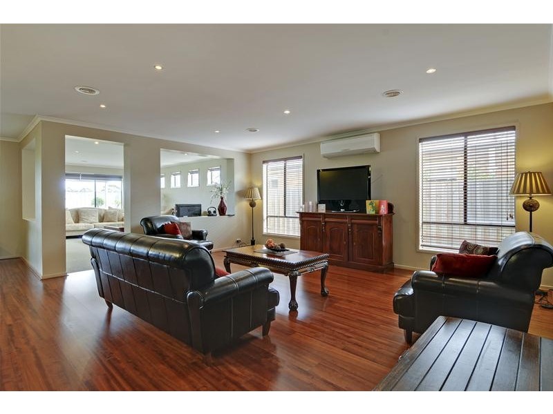 8 Mayo Close, Traralgon VIC 3844