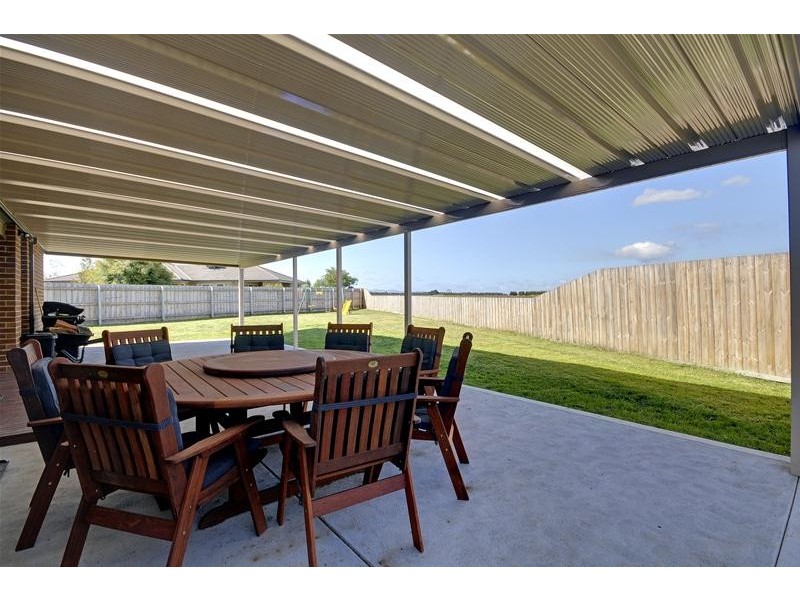 8 Mayo Close, Traralgon VIC 3844