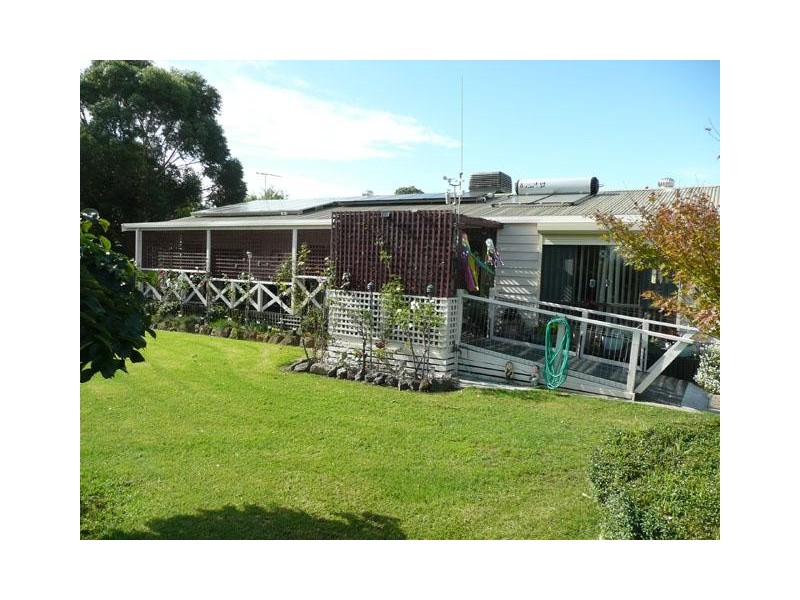 96-98 Albert Street, Rosedale VIC 3847