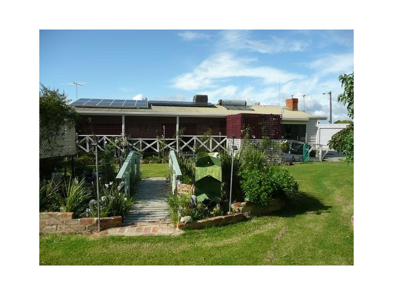 96-98 Albert Street, Rosedale VIC 3847