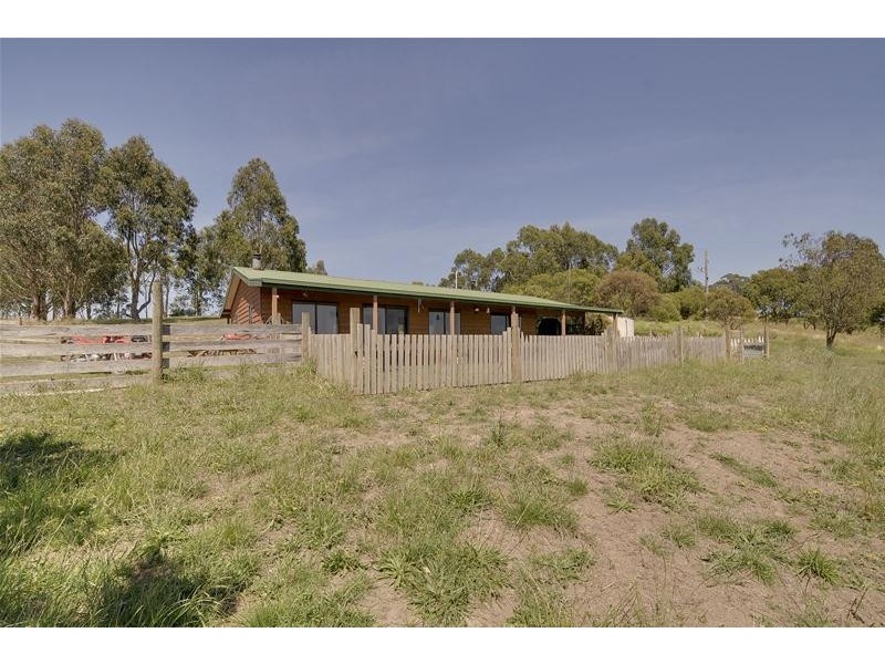 112 Martins Road, Willung South VIC 3844