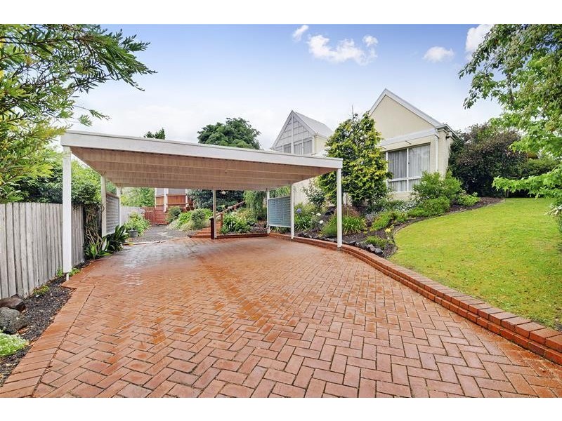 11 Poplar Avenue, Traralgon VIC 3844