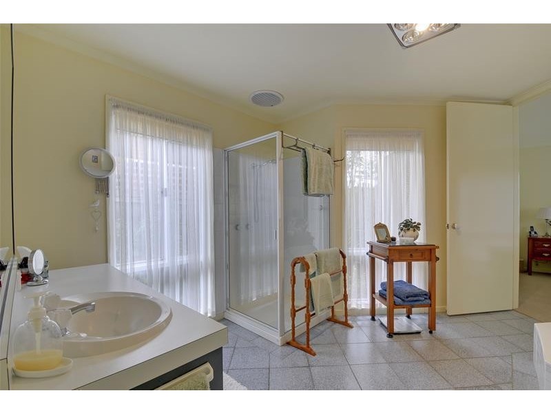 11 Poplar Avenue, Traralgon VIC 3844