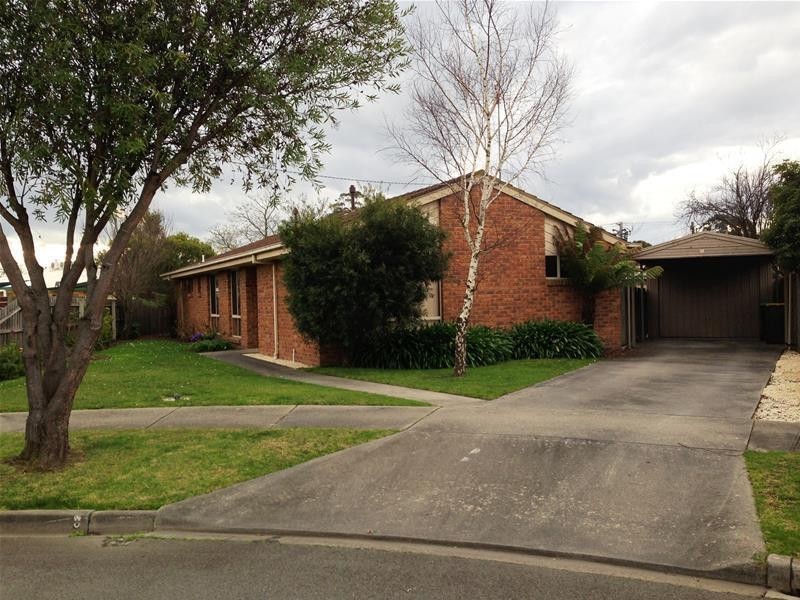 8 Blundell Court, Traralgon VIC 3844