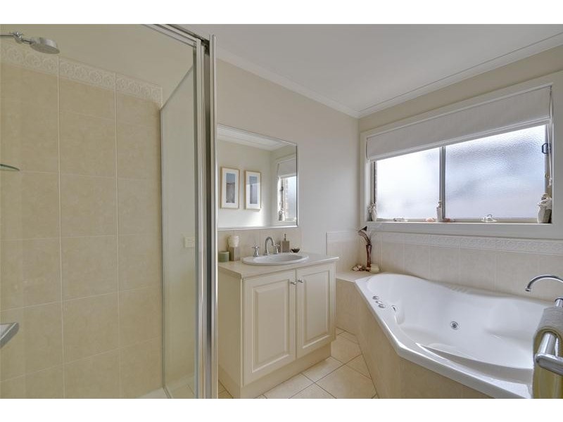 23 Ellavale Drive, Traralgon VIC 3844