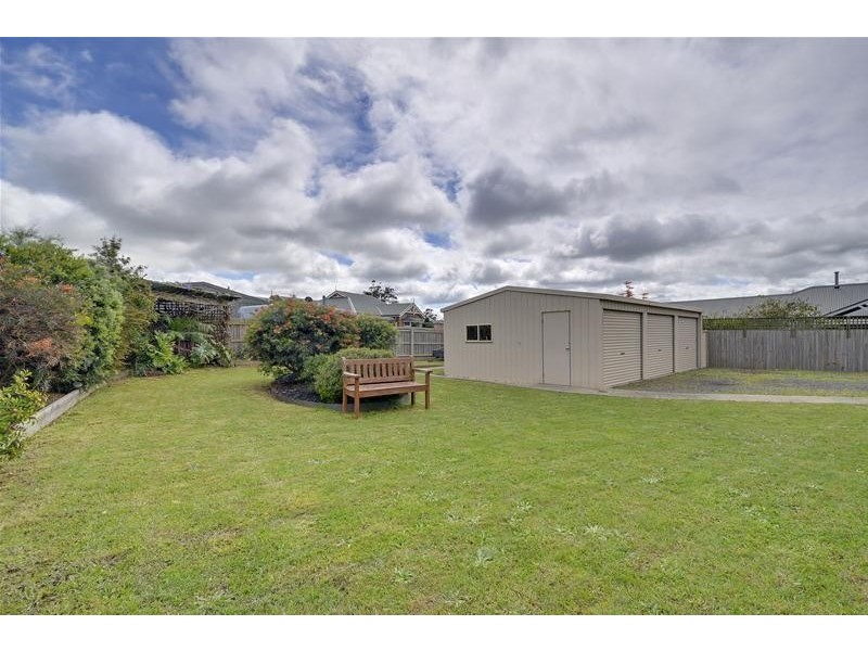 23 Ellavale Drive, Traralgon VIC 3844