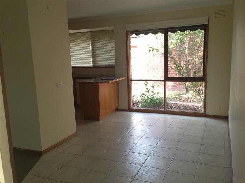 17 Laurence Grove, Traralgon VIC 3844