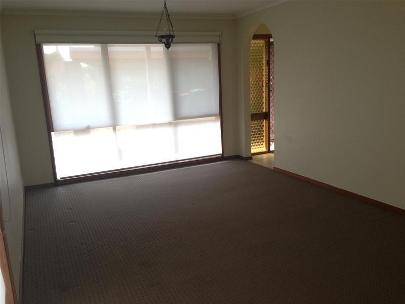 17 Laurence Grove, Traralgon VIC 3844