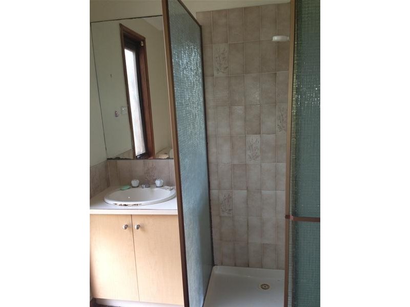 17 Laurence Grove, Traralgon VIC 3844