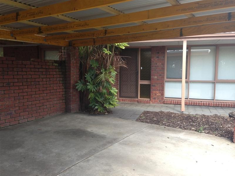 17 Laurence Grove, Traralgon VIC 3844