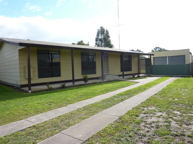 74 Albert Street, Rosedale VIC 3847