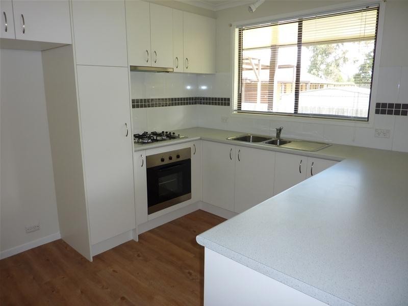 74 Albert Street, Rosedale VIC 3847