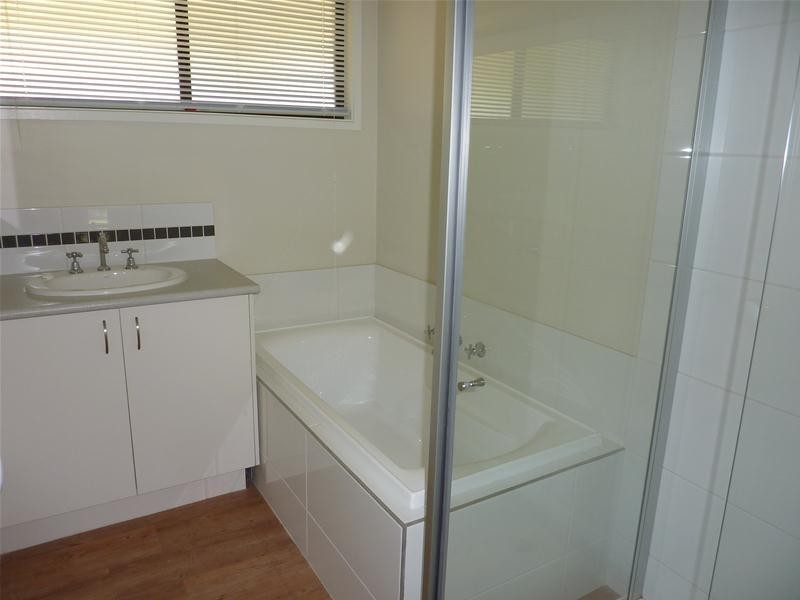 74 Albert Street, Rosedale VIC 3847