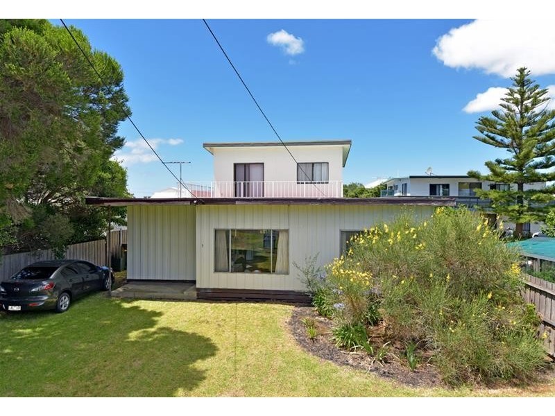3 Grassy Point Road, Indented Head VIC 3223