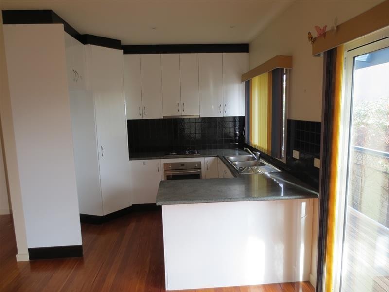 82 Sproat Street, Portarlington VIC 3223