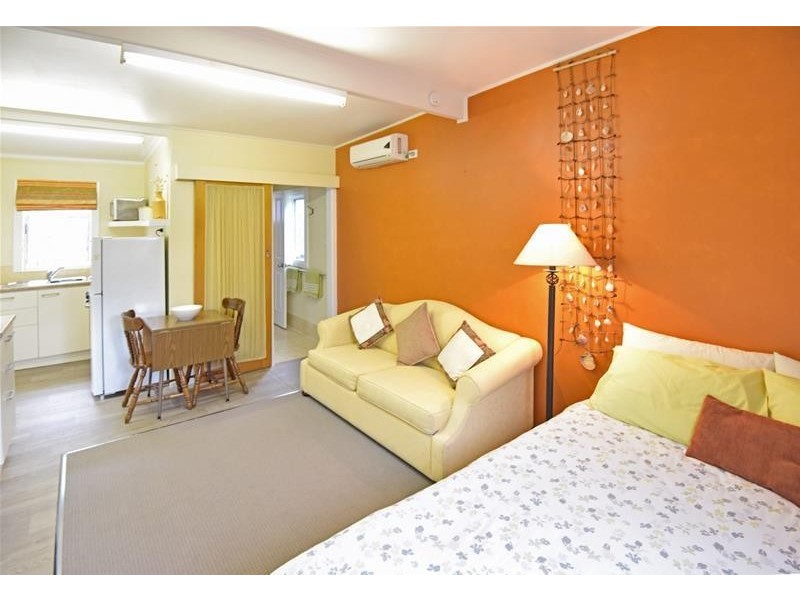 2/5 Collett Court, St Leonards VIC 3223