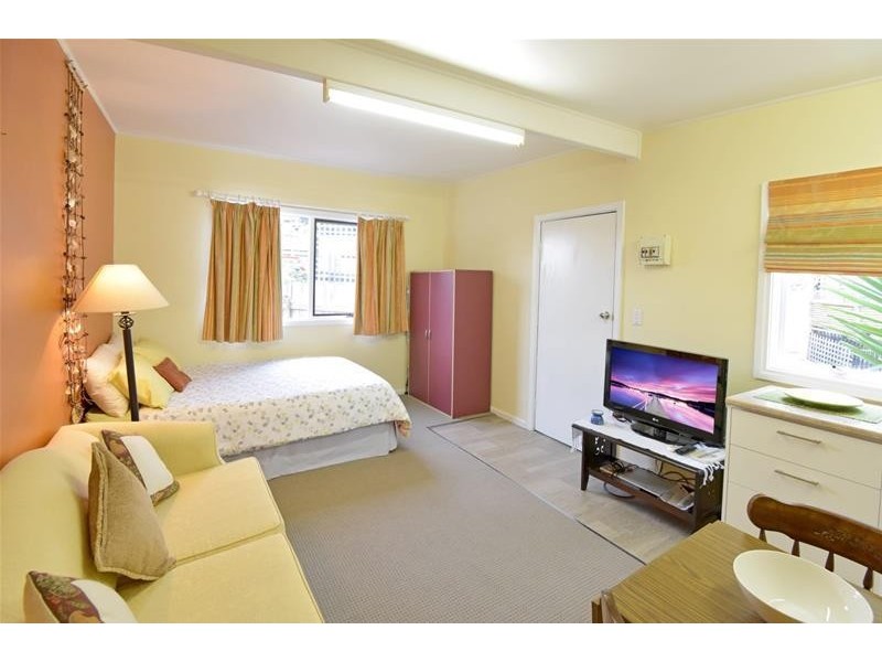 2/5 Collett Court, St Leonards VIC 3223