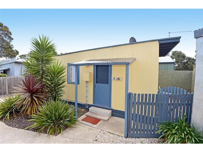 2/5 Collett Court, St Leonards VIC 3223