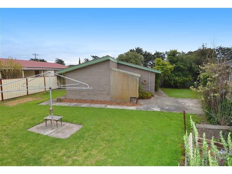 13 Grassy Point Road, Indented Head VIC 3223