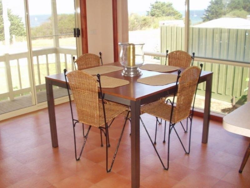 81 Bluff Road, St Leonards VIC 3223