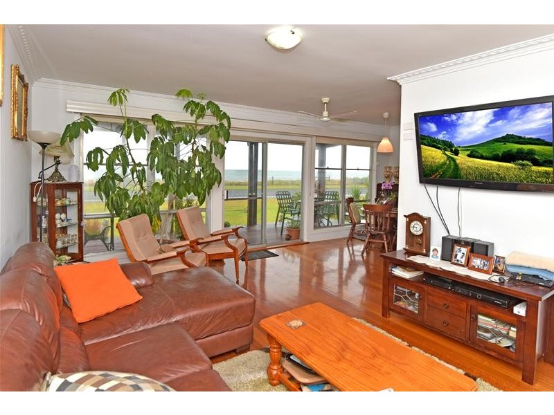 169 The Esplanade, Indented Head VIC 3223