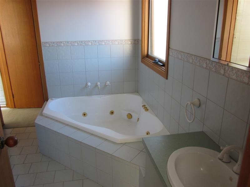 30 Seaforth Drive, Portarlington VIC 3223