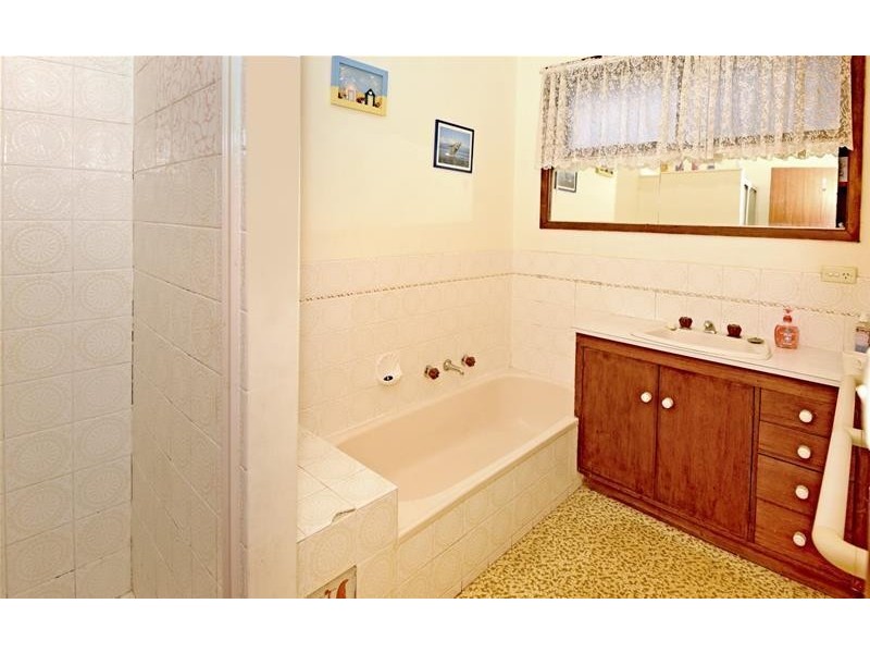 33 Gellibrand Street, Portarlington VIC 3223