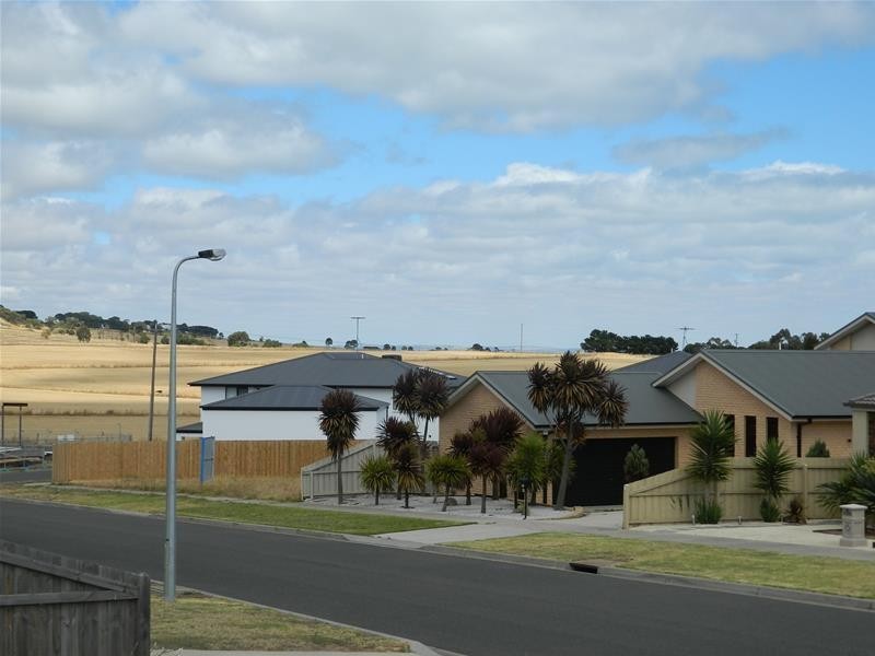 Lot 136 (37)  Golden Grove, Portarlington VIC 3223