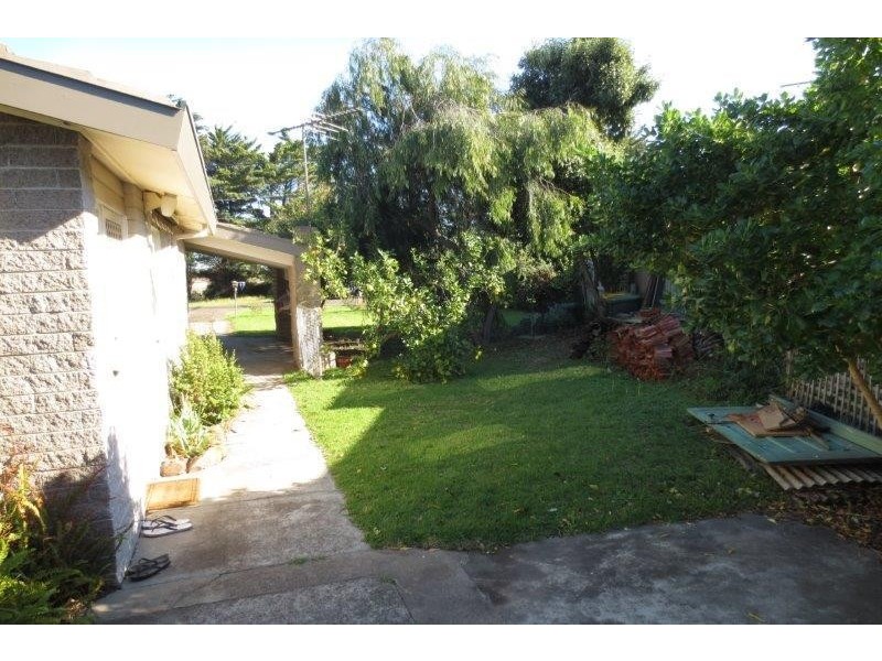 13 Grassy Point Road, Indented Head VIC 3223