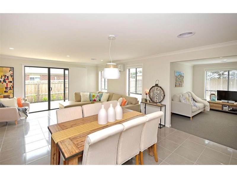 2 Sealion Court, Indented Head VIC 3223