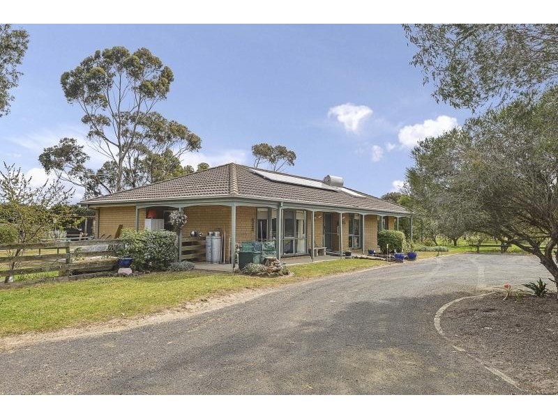 135 Old St Leonards Road, St Leonards VIC 3223