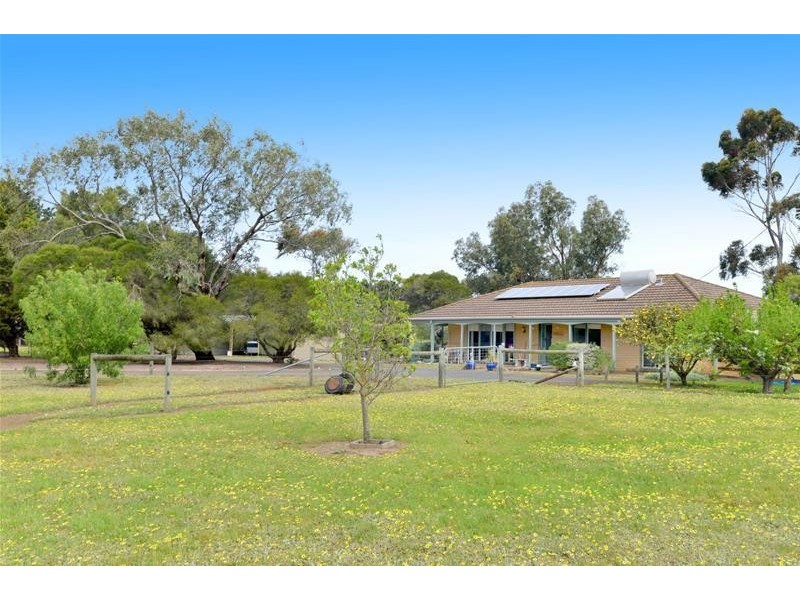 135 Old St Leonards Road, St Leonards VIC 3223