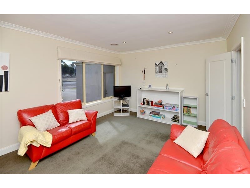 64 Fenwick Street, Portarlington VIC 3223