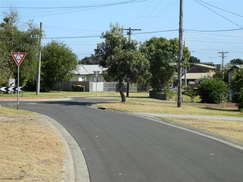 8 Cairnes Street, Indented Head VIC 3223