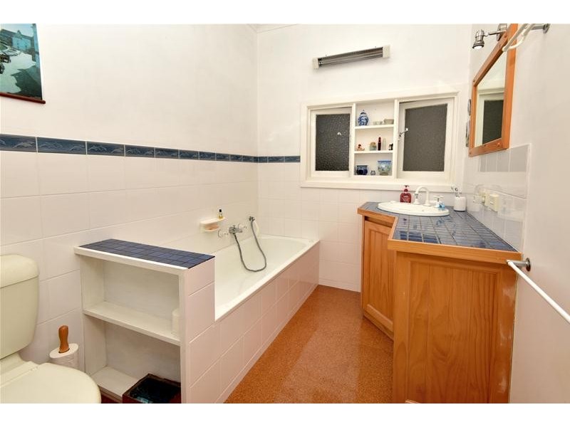 27 The Esplanade, Portarlington VIC 3223