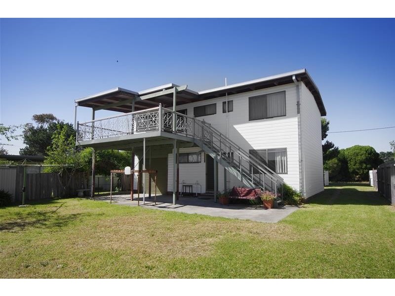 3 Coach Road, Indented Head VIC 3223