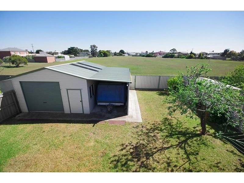 3 Coach Road, Indented Head VIC 3223