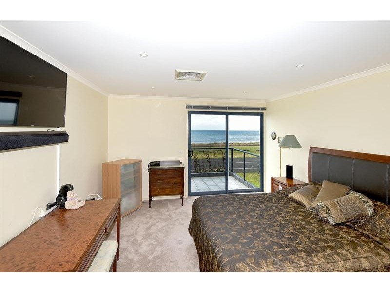 174 The Esplanade, Indented Head VIC 3223