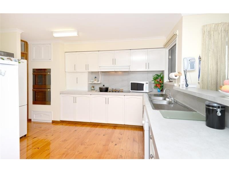 17 Lincoln Drive, Portarlington VIC 3223