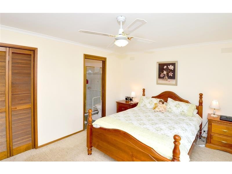 17 Lincoln Drive, Portarlington VIC 3223