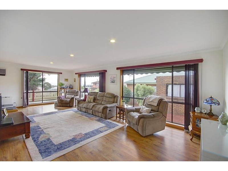 6 Sherwood Crescent, Portarlington VIC 3223